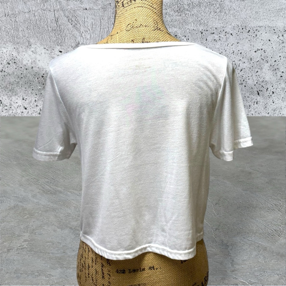 207 - Women's Love and Legend T-Shirt - Picture 4 of 9